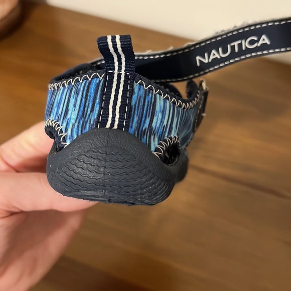 Gently Used Nautica Kids Water Shoe Closed-Toe Sport Sandal in Kettle Gulf Blue - Picture 10 of 14